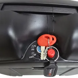 BAUL lateral 21L juego con 2 llaves